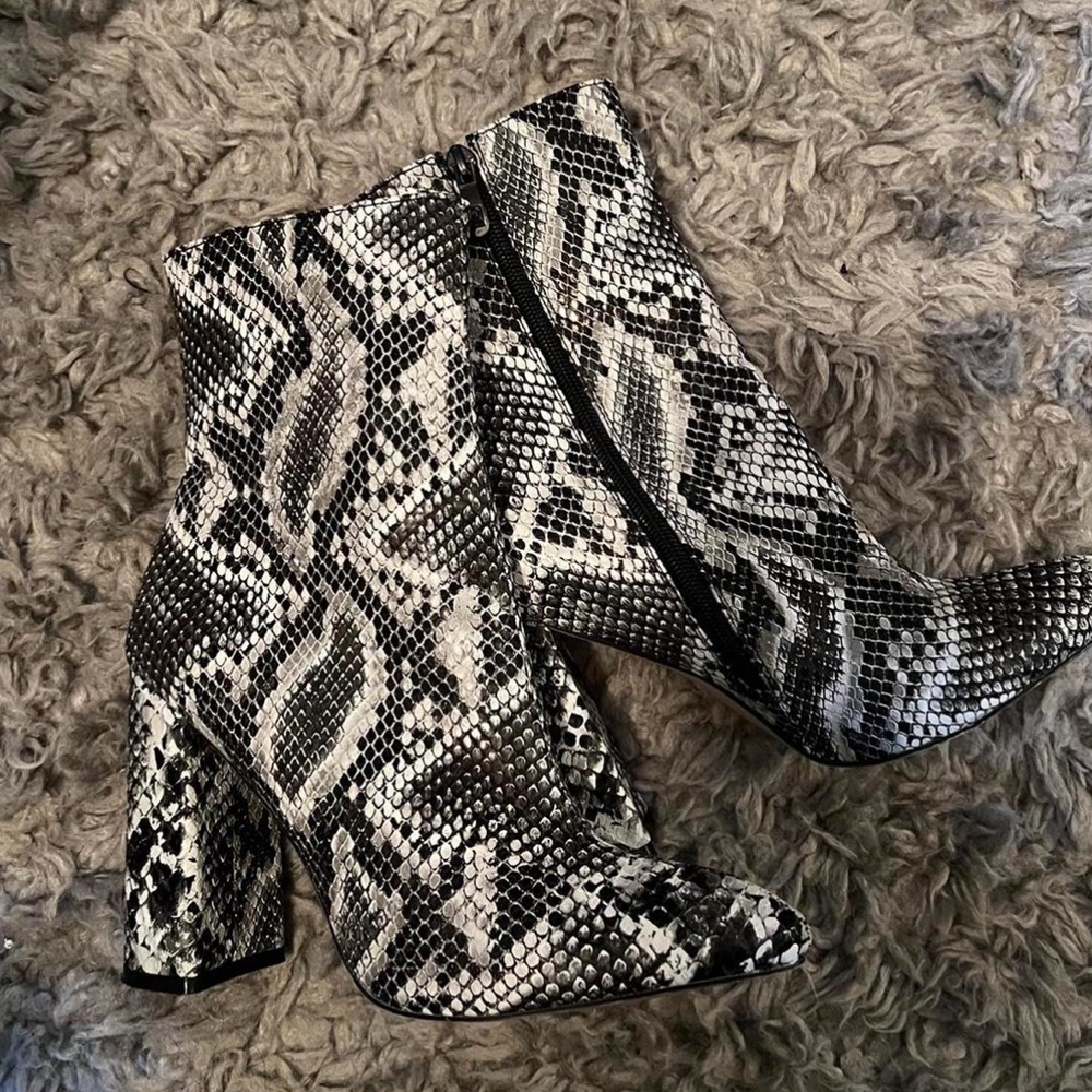Reptile boots